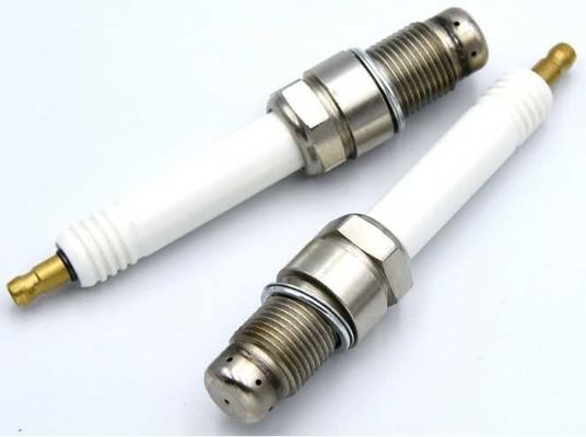 MTU 16V4000L61 가스 엔진에 어울리는 X52404500049 점화 플러그
