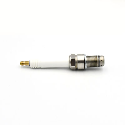 TAKUMI R6GC1-77M 스파크 플러그 MTU 4000 엔진 발전기 스파크 플러그 X52404500049 ITS16949 인증